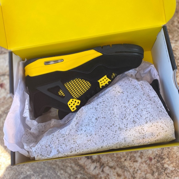 Brand new going for 280 or best offer